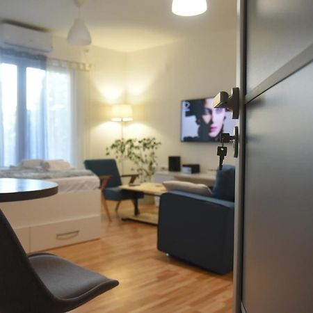 Dekart Apartment Ниш Екстер'єр фото