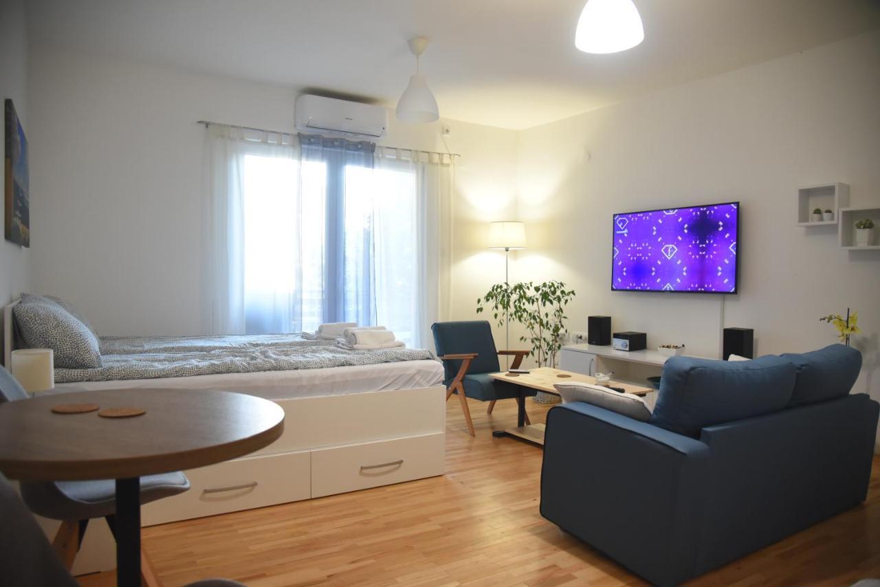 Dekart Apartment Ниш Екстер'єр фото