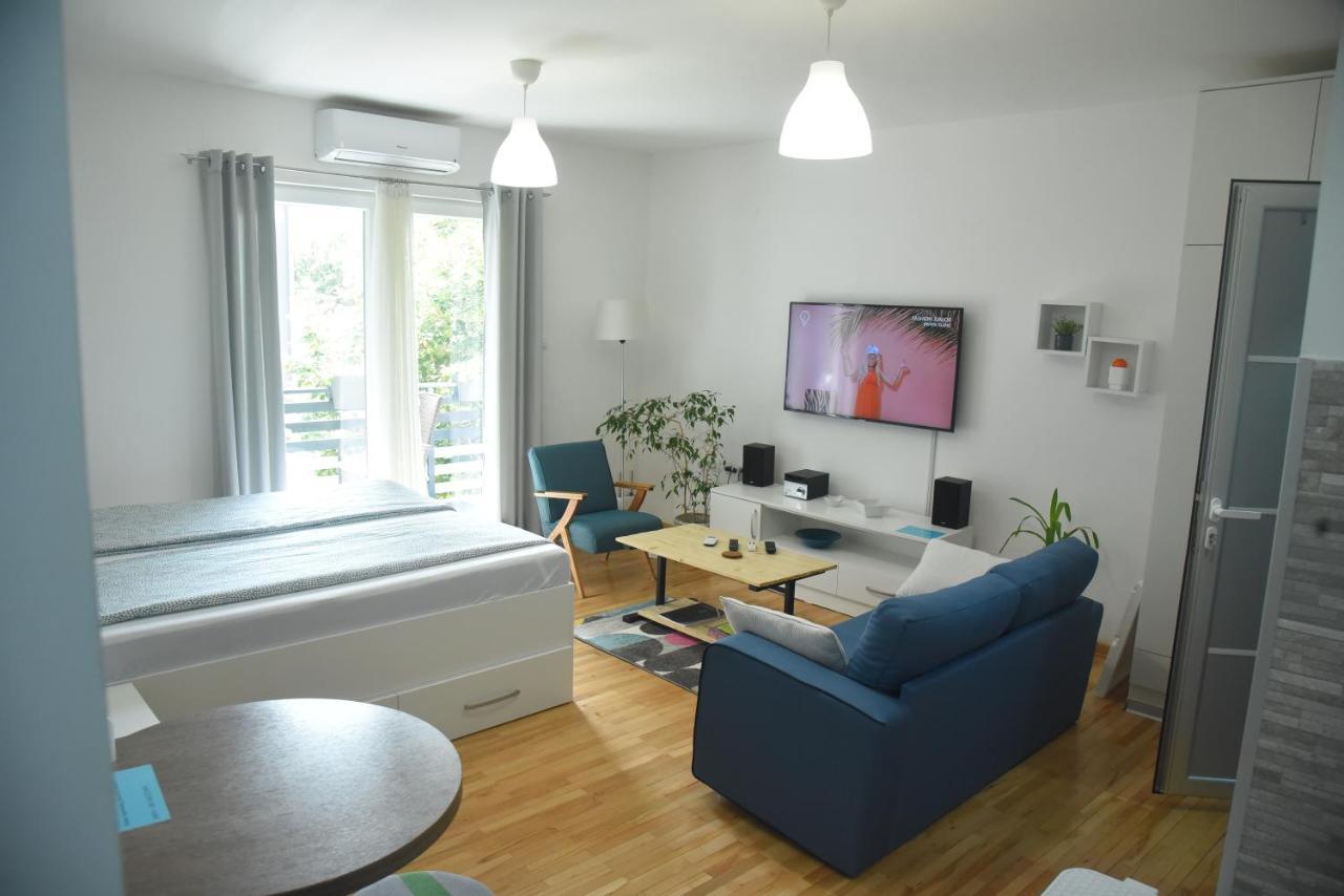 Dekart Apartment Ниш Екстер'єр фото